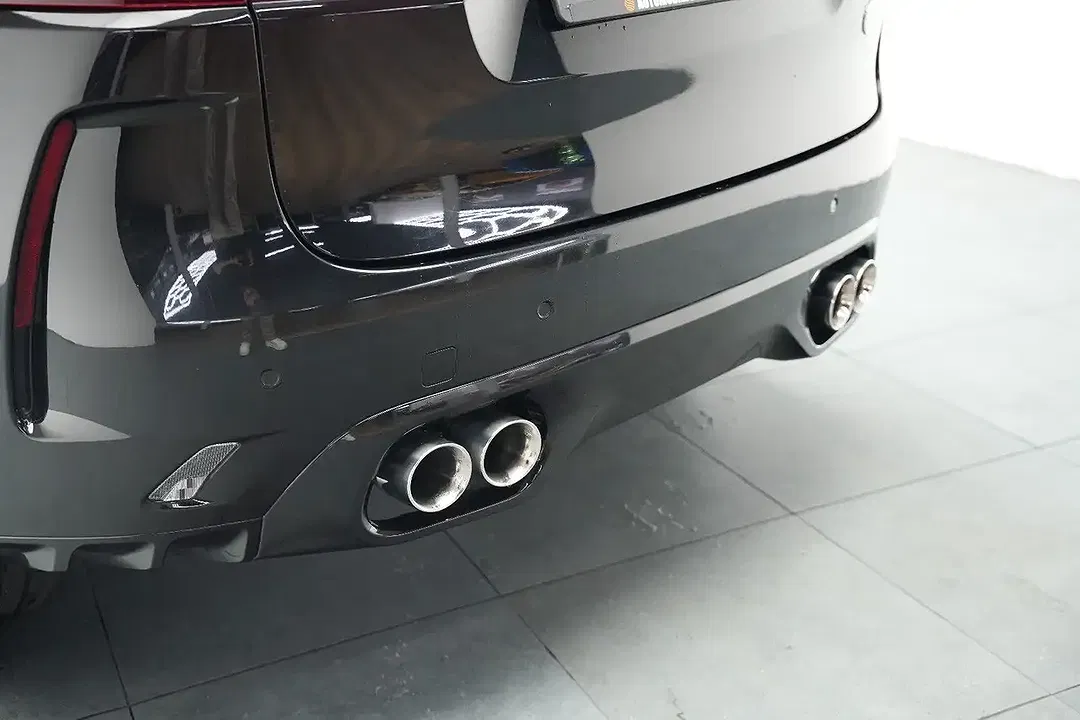 Jaguar F-Pace SVR - foto 15