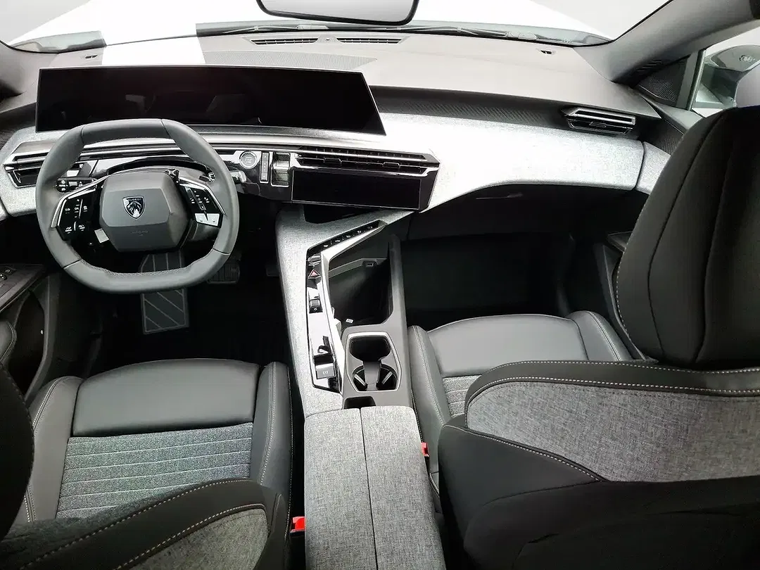 Peugeot 5008 145 e-DSC6 - Thumbnail 8