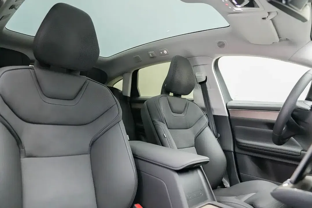 Volvo ES90 Single Motor Extended Range Ultra - Thumbnail 9