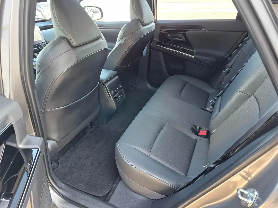 Toyota bZ4X 4x4 Premium - Thumbnail 12