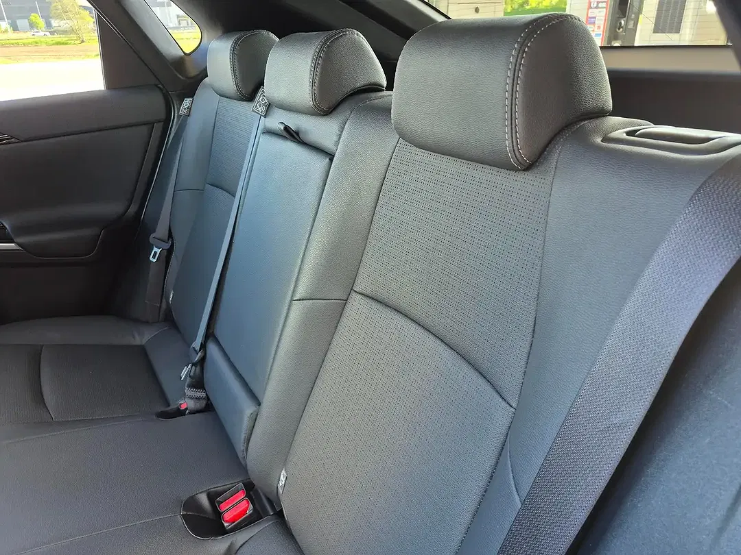 Toyota bZ4X 4x4 Premium - Thumbnail 13