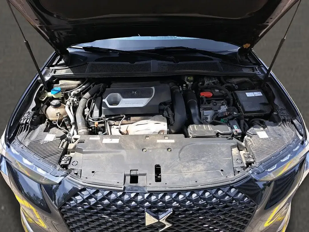 DS Automobiles DS 4 - Thumbnail 8