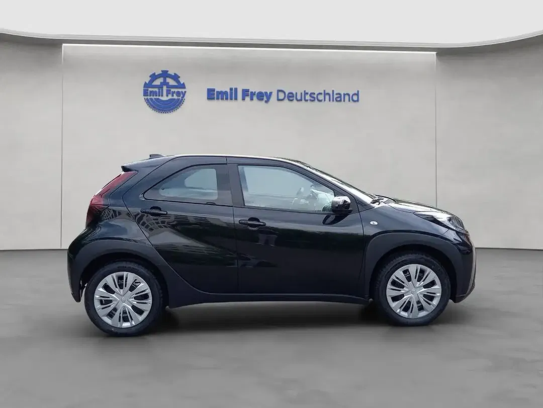 Toyota Aygo X Business Edition - Thumbnail 6