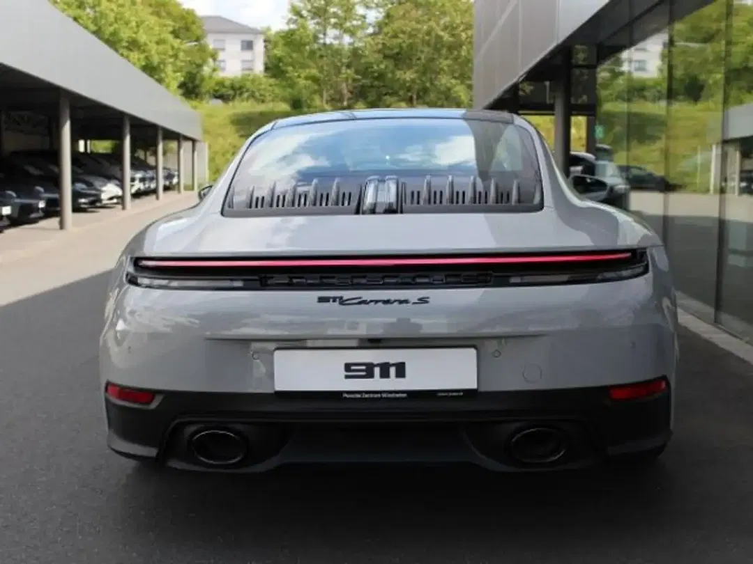 Porsche 992 Carrera S - Thumbnail 11