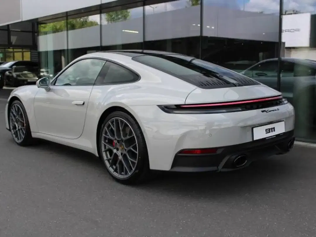 Porsche 992 Carrera S - Thumbnail 3