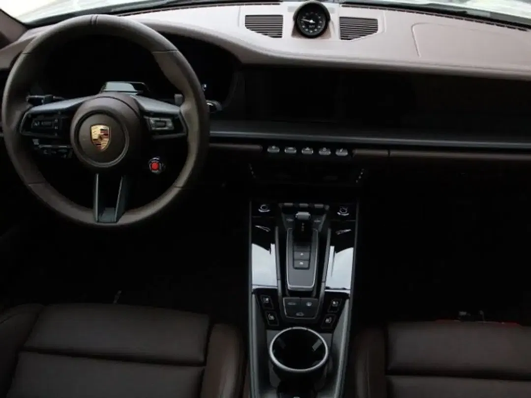 Porsche 992 Carrera S - Thumbnail 4