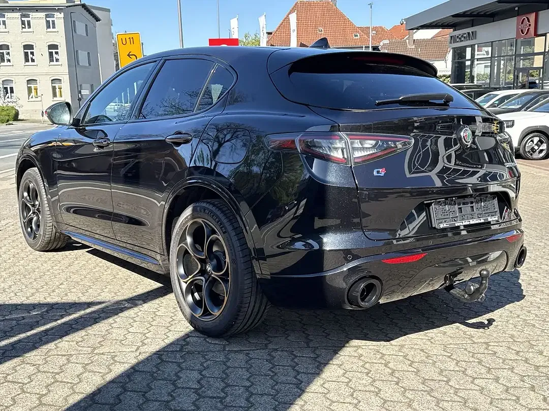 Alfa Romeo Stelvio 2.2 16V Q4 Intensa - Thumbnail 10