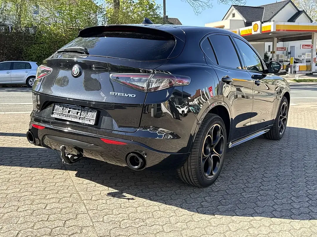 Alfa Romeo Stelvio 2.2 16V Q4 Intensa - Thumbnail 11