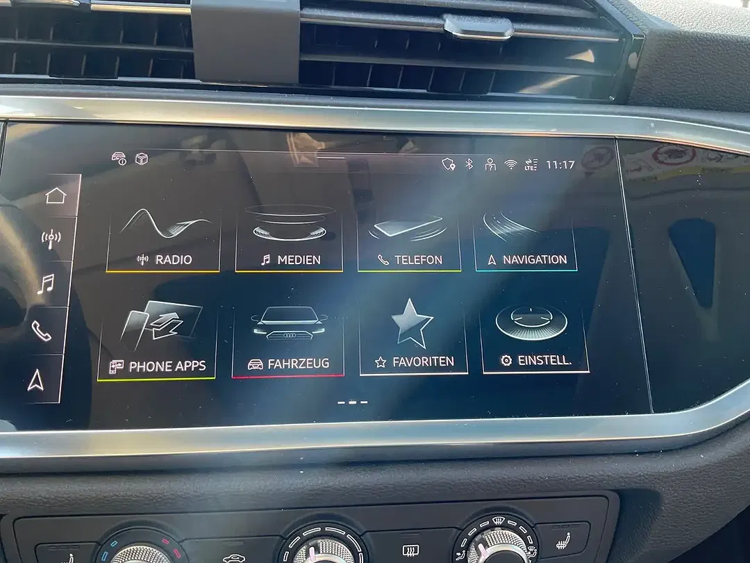 Audi Q3 35 TFSI S tronic - Thumbnail 16