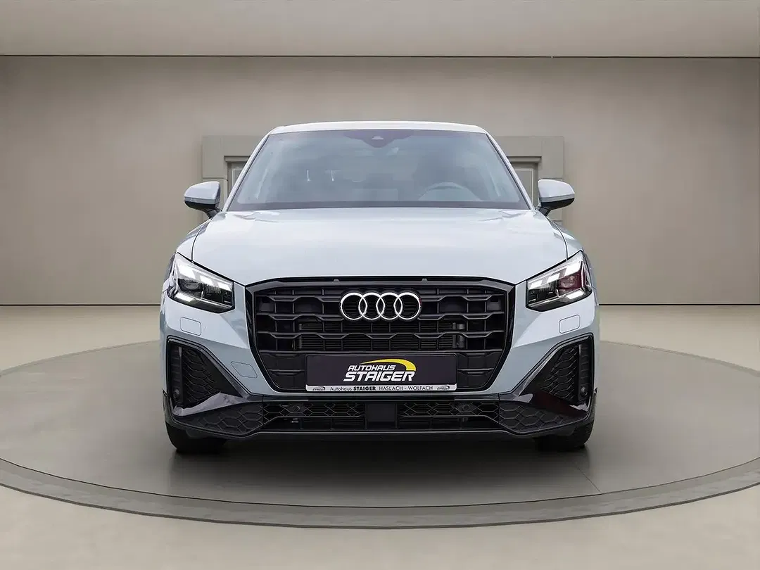 Audi Q2 35 TFSI Matrix LED S line - Thumbnail 1