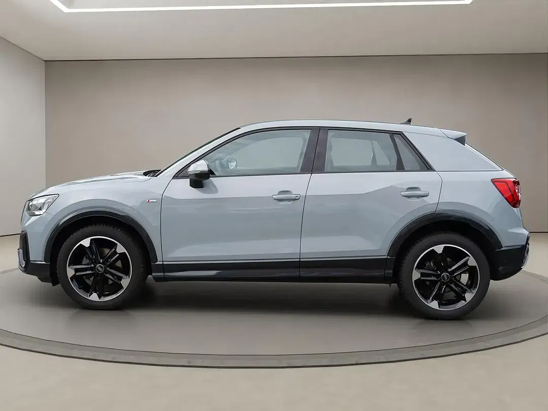 Audi Q2 35 TFSI Matrix LED S line - Thumbnail 2