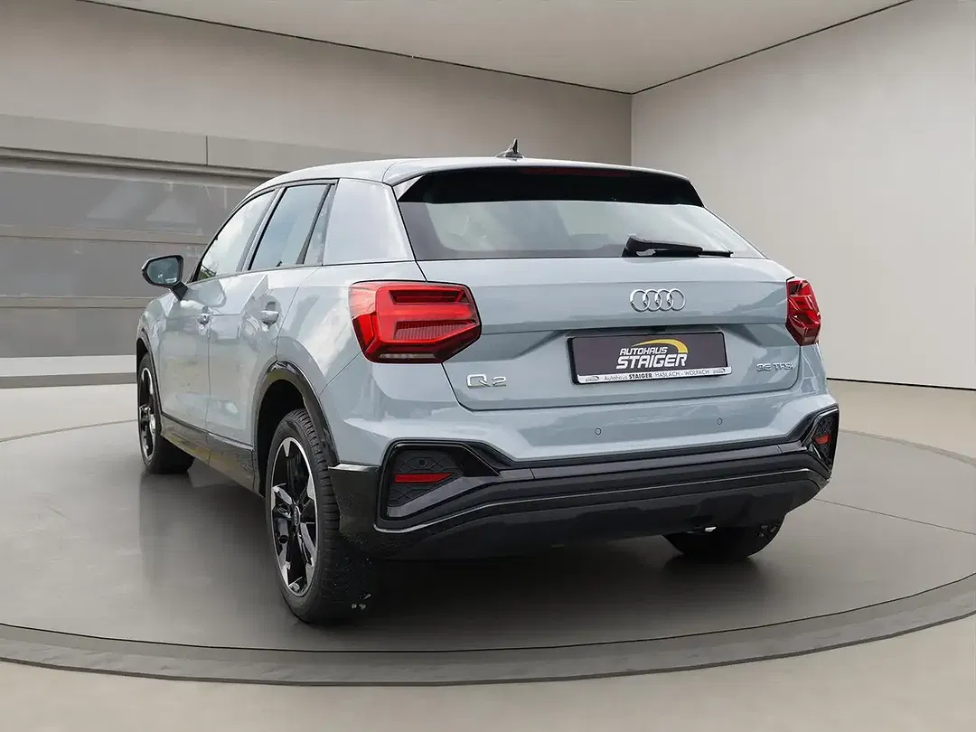 Audi Q2 35 TFSI Matrix LED S line - Thumbnail 4
