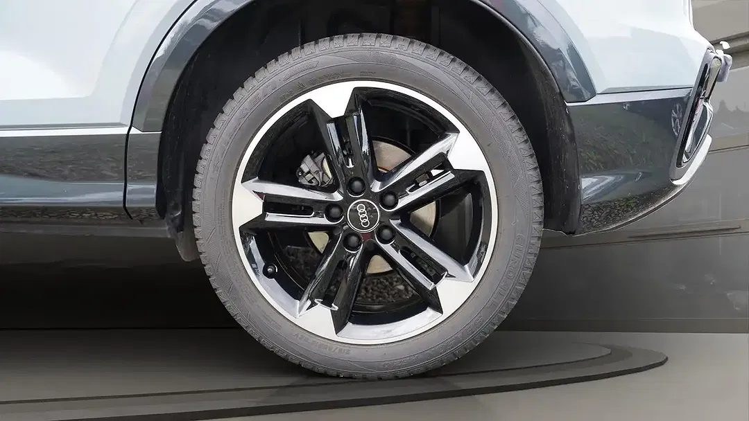 Audi Q2 35 TFSI Matrix LED S line - Thumbnail 5