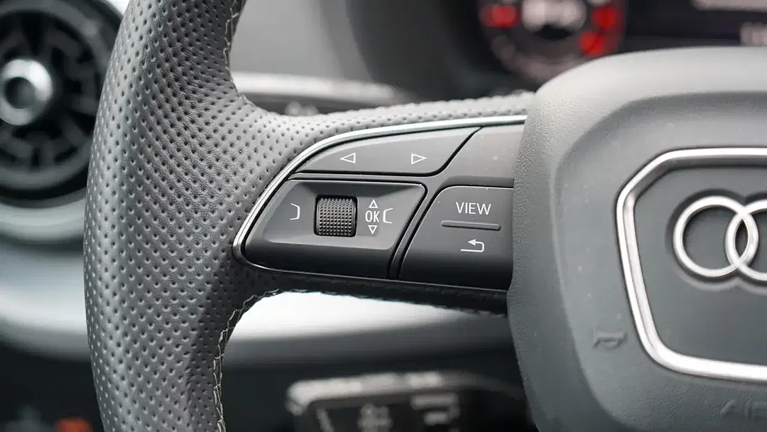 Audi Q2 35 TFSI Matrix LED S line - Thumbnail 7