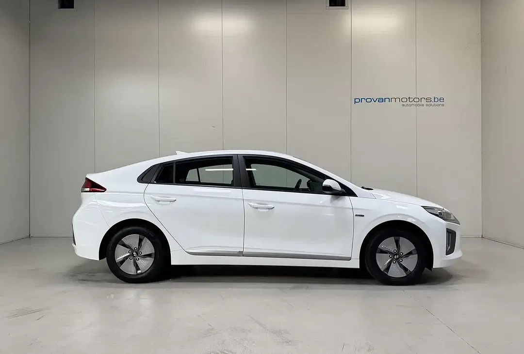 Hyundai IONIQ 1.6 Hybrid - foto 24
