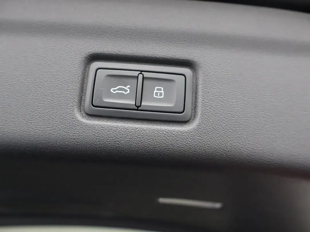 Audi SQ6 e-tron quattro - Thumbnail 10