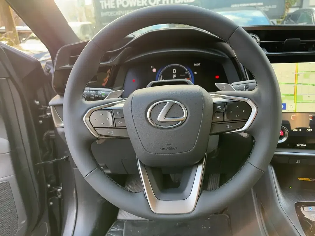 Lexus RZ AUT Executive - Thumbnail 11