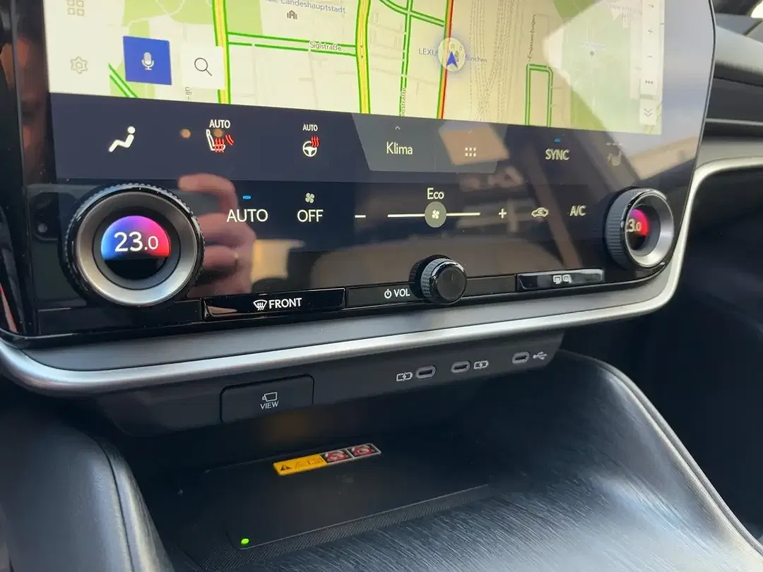 Lexus RZ AUT Executive - Thumbnail 19