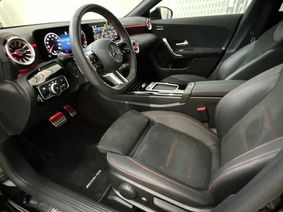 Mercedes-Benz CLA 200 - Thumbnail 11