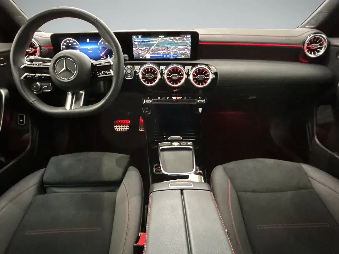 Mercedes-Benz CLA 200 - Thumbnail 7