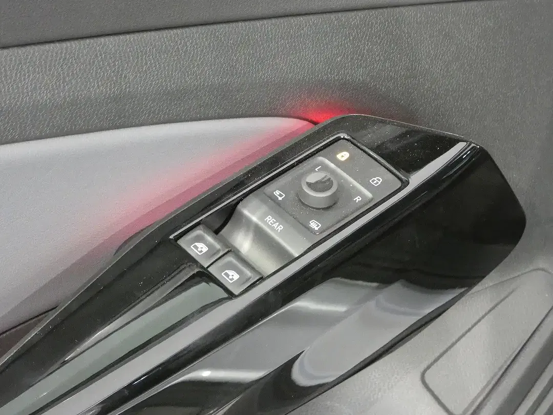 Volkswagen ID.4 Pro Performance - Thumbnail 10