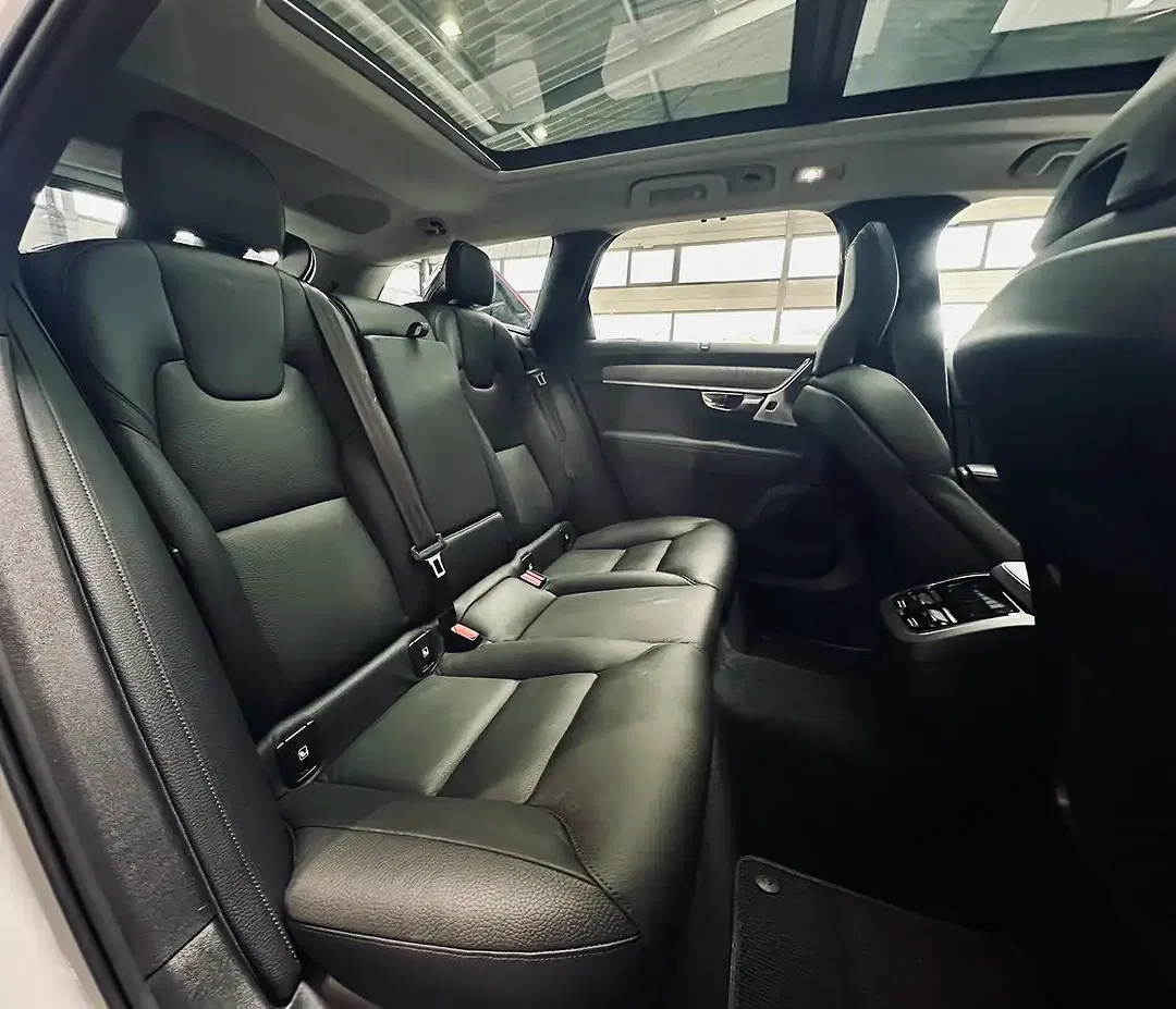 Volvo V90 Cross Country AWD Pro - Thumbnail 14
