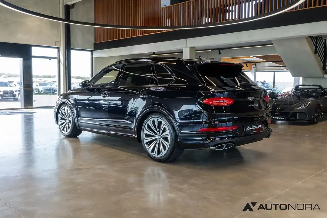 Bentley Bentayga 4.0 V8 Mulliner - foto 2