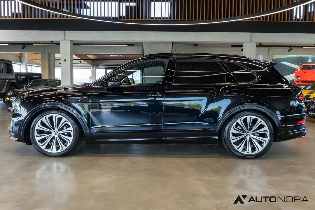 Bentley Bentayga 4.0 V8 Mulliner - Thumbnail 7