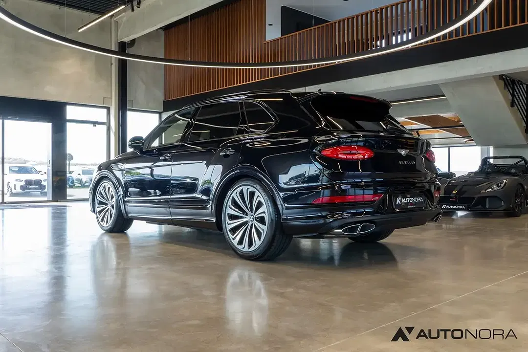 Bentley Bentayga 4.0 V8 Mulliner - Thumbnail 8