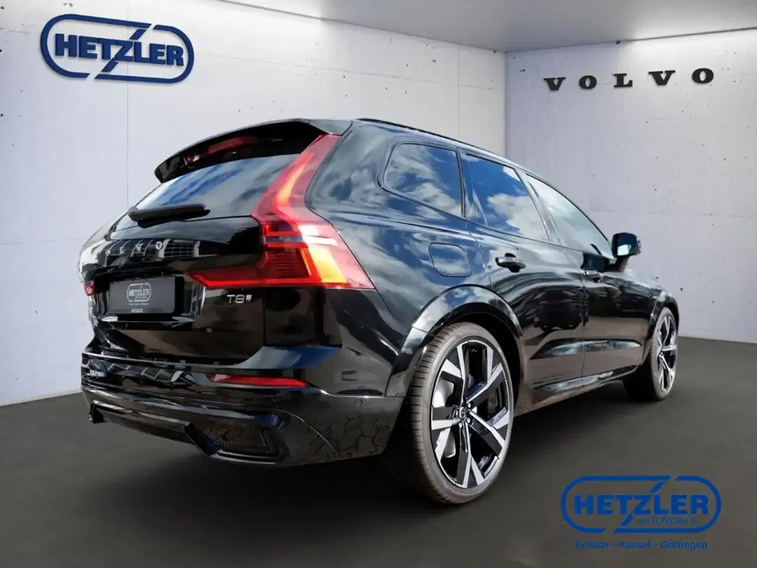 Volvo XC60 T8 PHEV Hybrid AWD Recharge Ultra Dark - Thumbnail 3