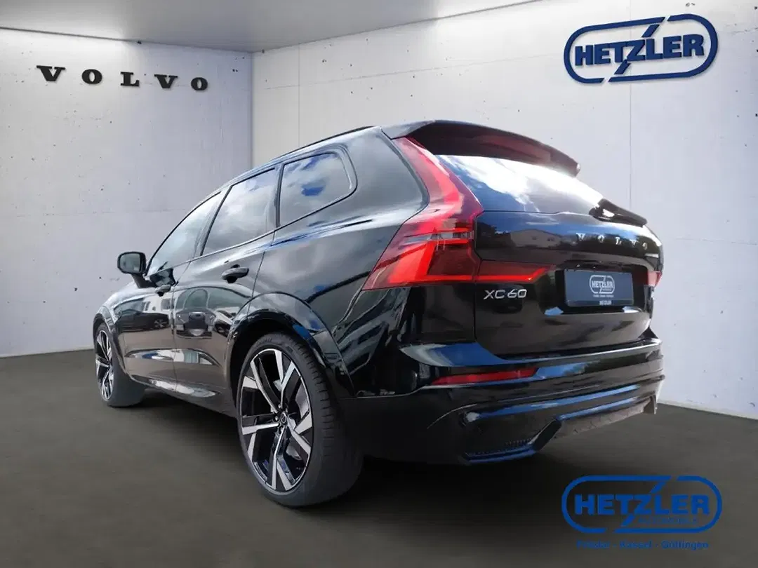 Volvo XC60 T8 PHEV Hybrid AWD Recharge Ultra Dark - Thumbnail 4