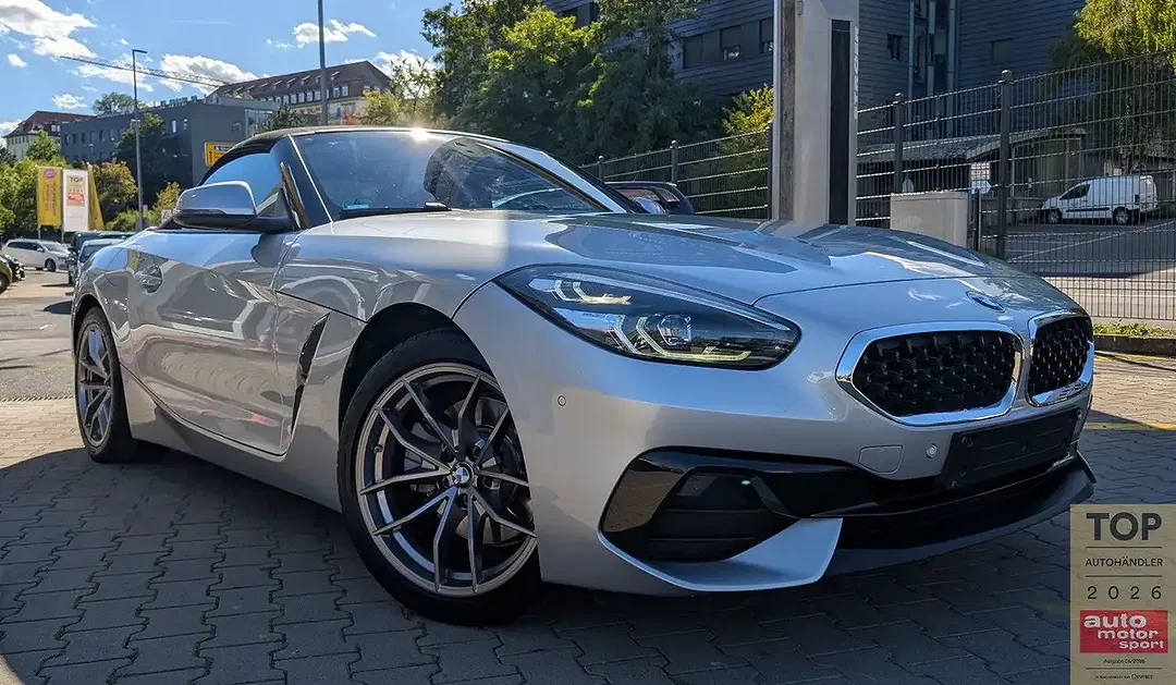BMW Z4 sDrive Convertible - Thumbnail 11