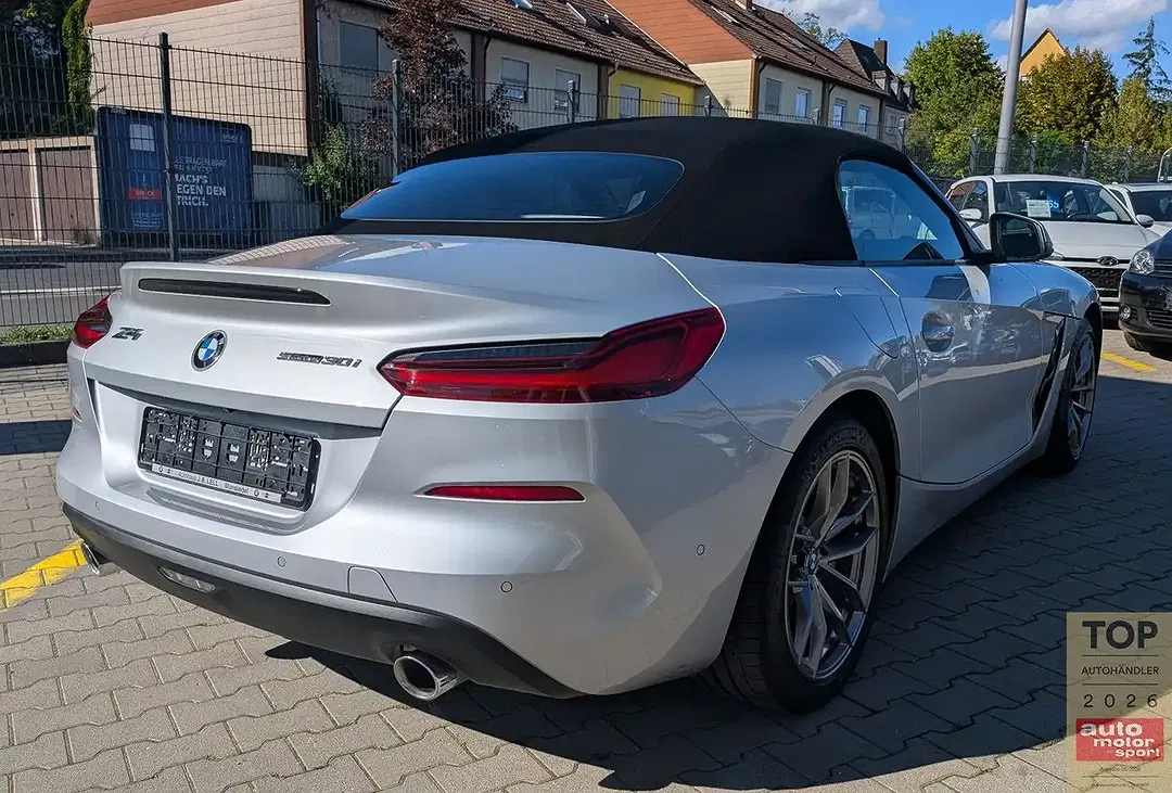 BMW Z4 sDrive Convertible - Thumbnail 13