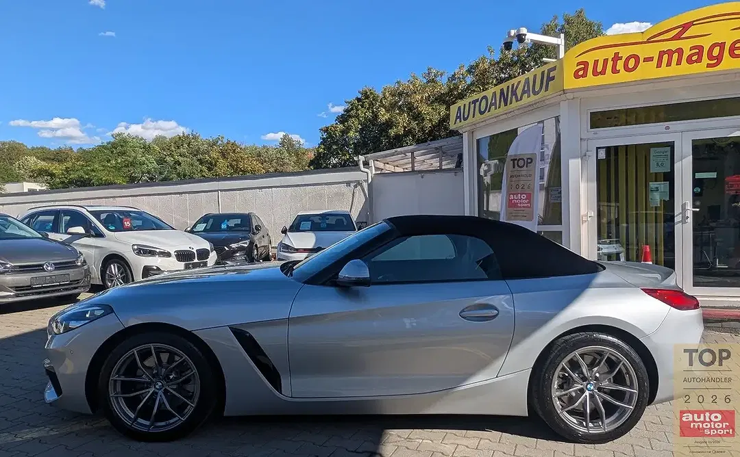 BMW Z4 sDrive Convertible - Thumbnail 16