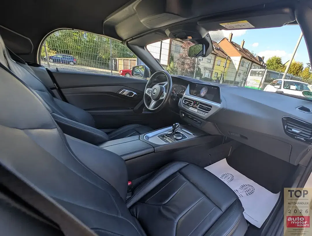 BMW Z4 sDrive Convertible - Thumbnail 20