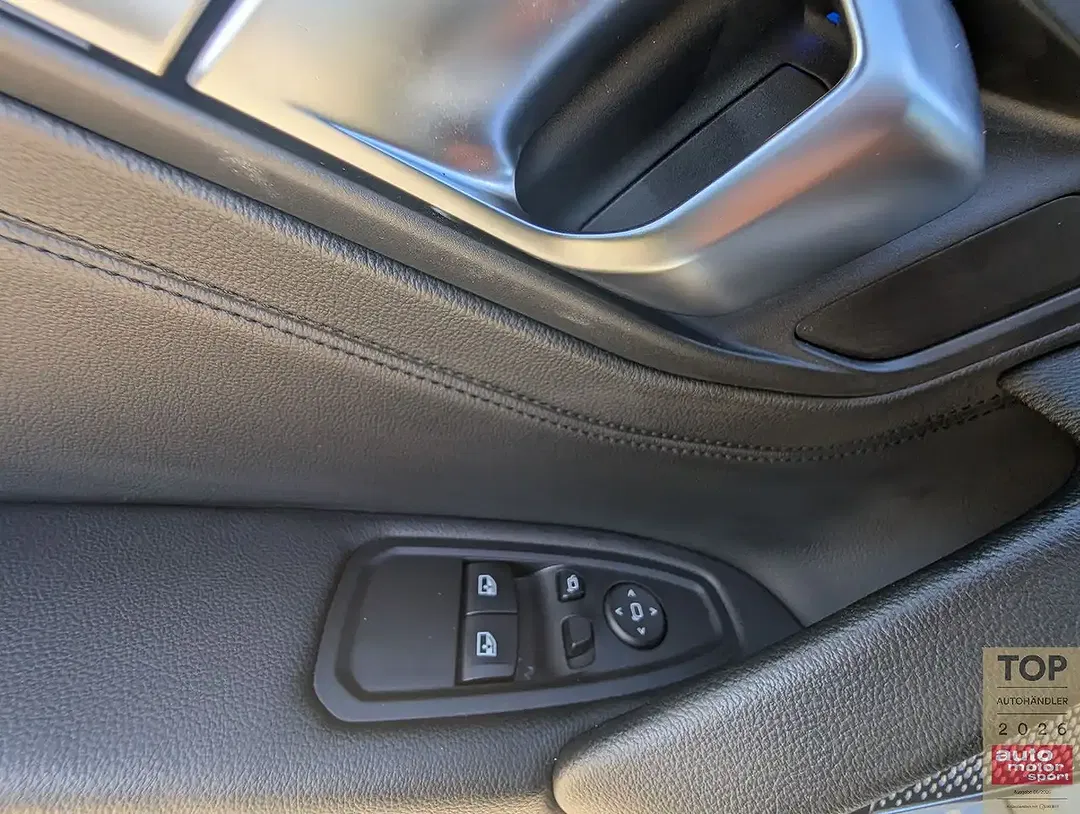 BMW Z4 sDrive Convertible - Thumbnail 22