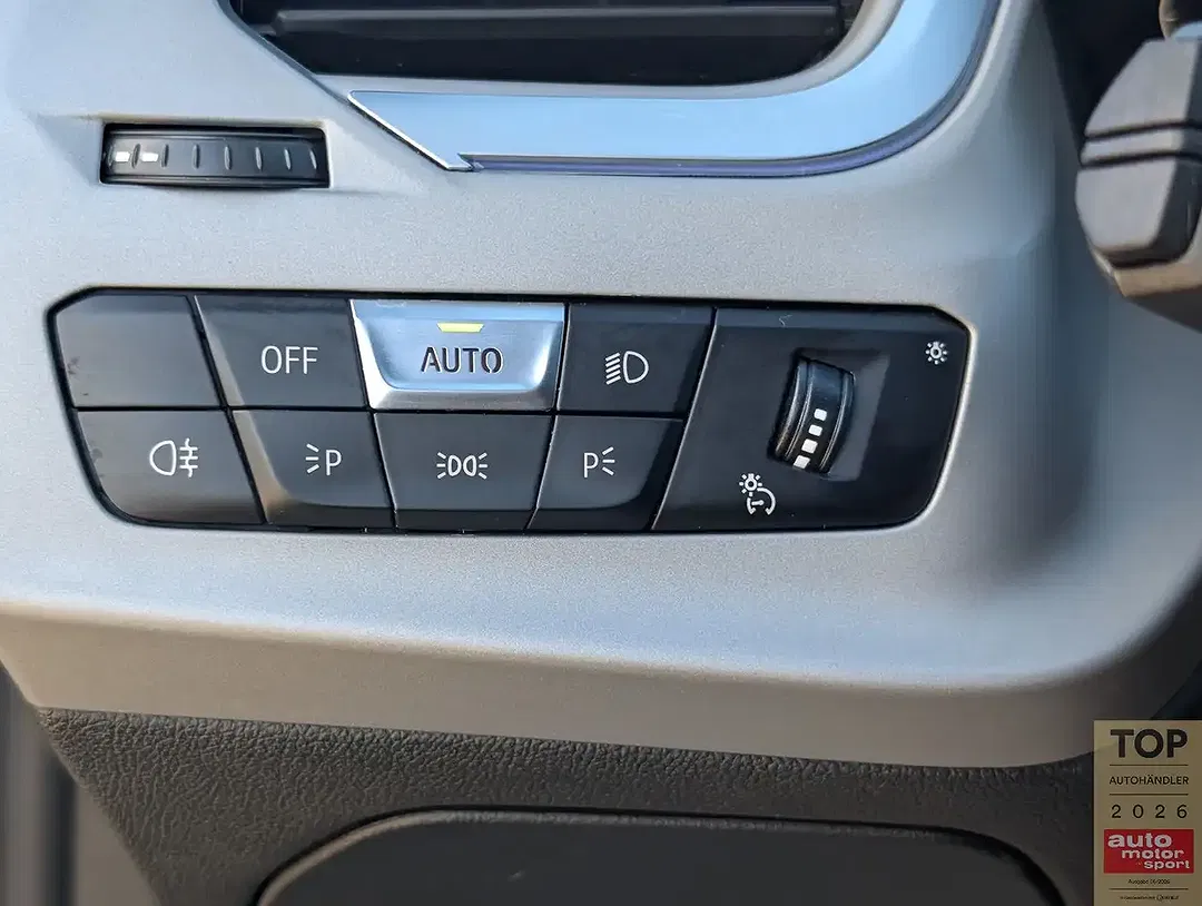 BMW Z4 sDrive Convertible - Thumbnail 24