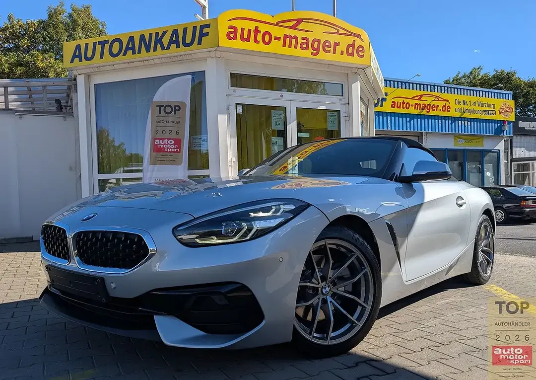 BMW Z4 sDrive Convertible - Thumbnail 9