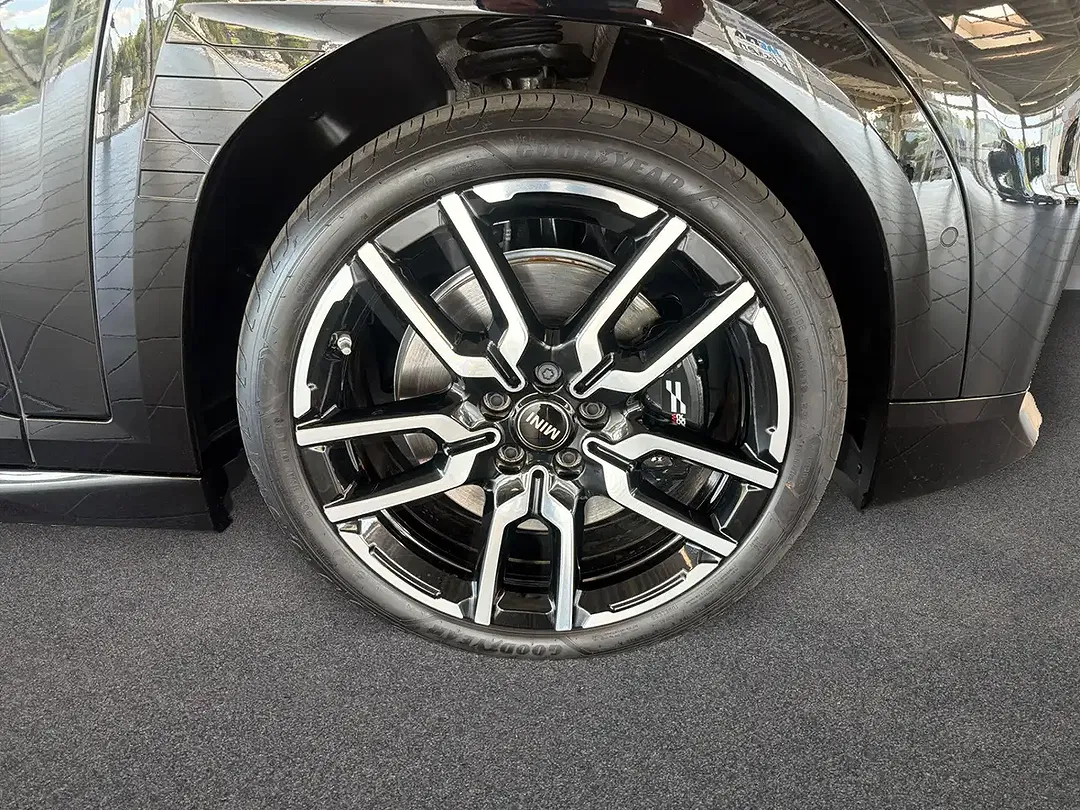 MINI Aceman JCW Trim - Thumbnail 10