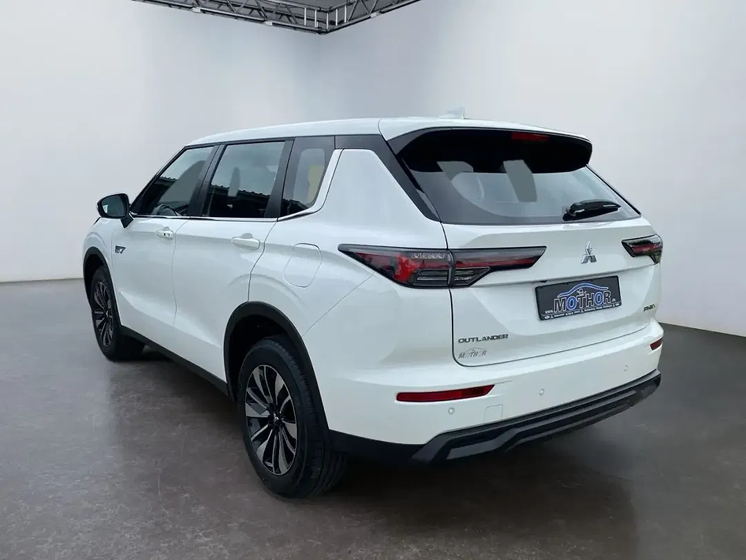 Mitsubishi Outlander 2.4 PHEV S-AWC Diamant - Thumbnail 4