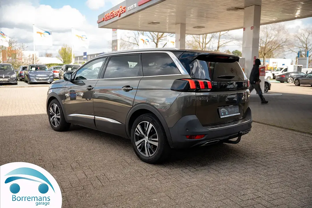 Peugeot 5008 GT Line - Thumbnail 3