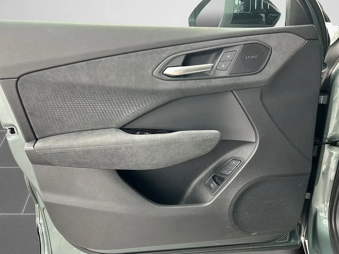 Audi Q3 TFSI S tronic quattro - Thumbnail 6
