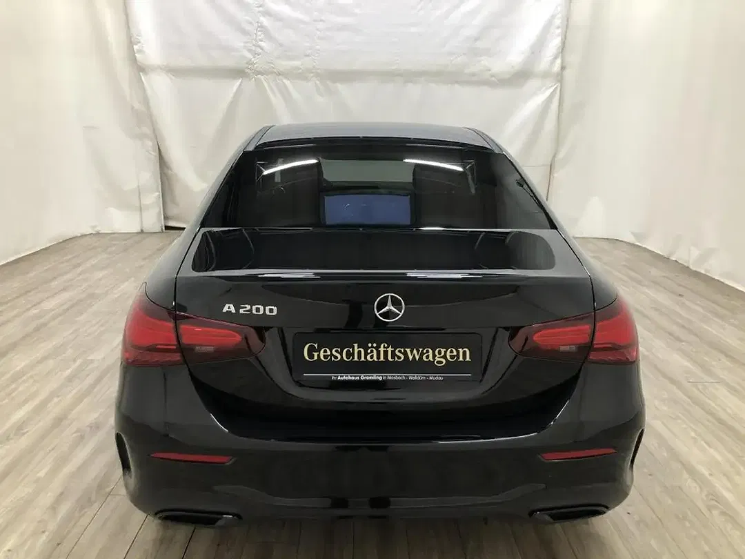 Mercedes-Benz A 200 AMG MBUX Night - Thumbnail 6