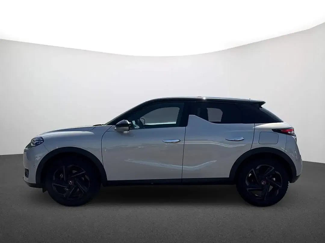 DS Automobiles DS 3 Crossback - Thumbnail 4