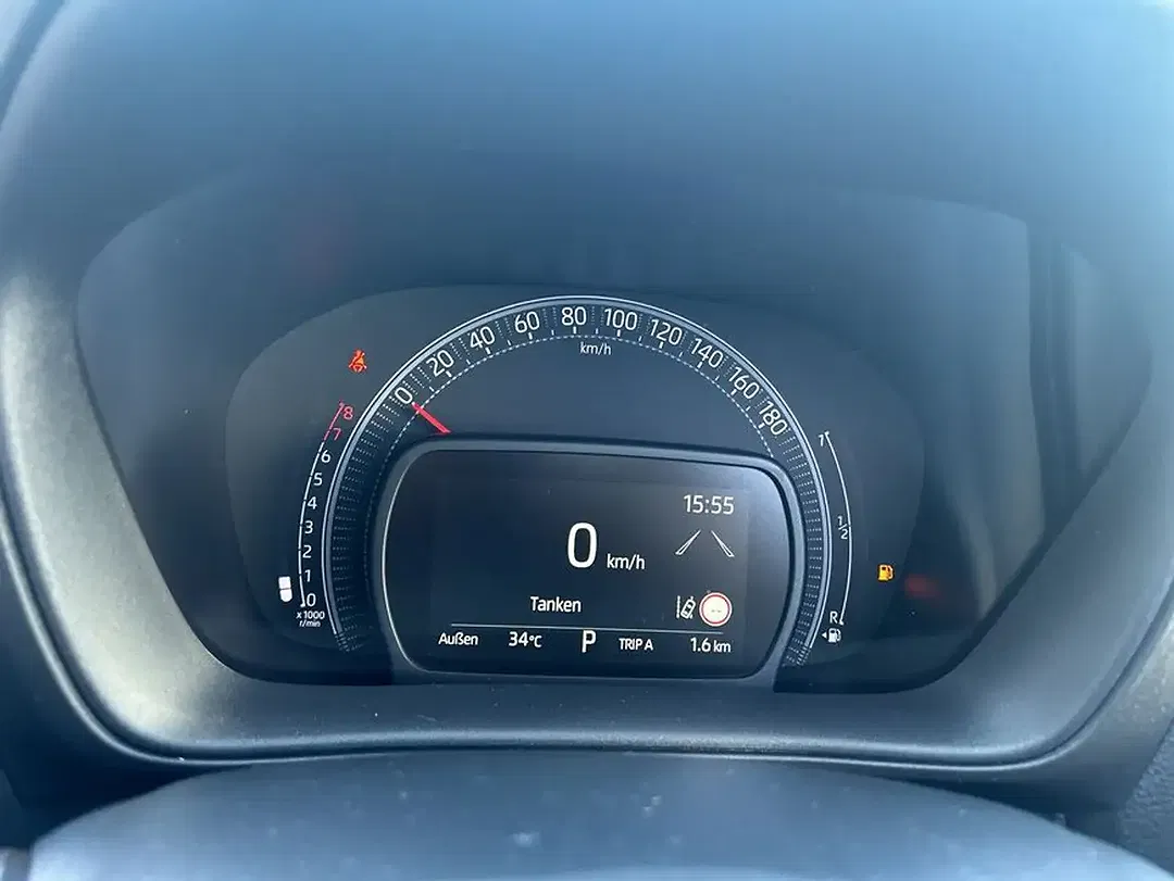 Toyota Aygo X CVT Air Teamplayer - Thumbnail 10