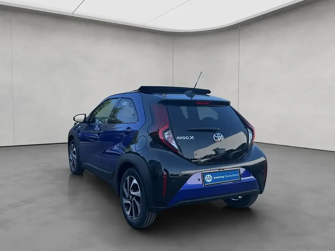 Toyota Aygo X CVT Air Teamplayer - Thumbnail 3