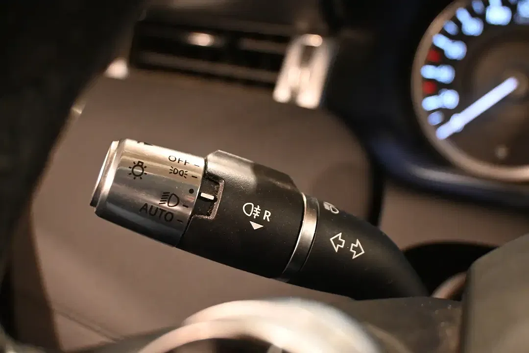 Land Rover Discovery Sport 2.0 Td4 - Thumbnail 14