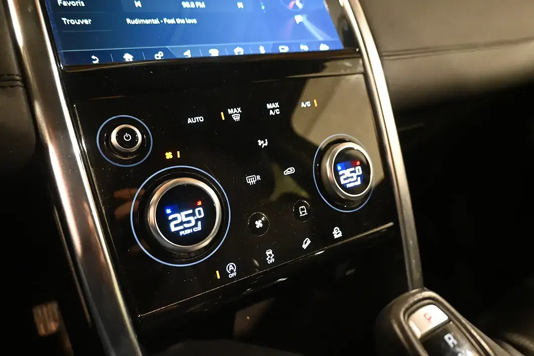 Land Rover Discovery Sport 2.0 Td4 - foto 15