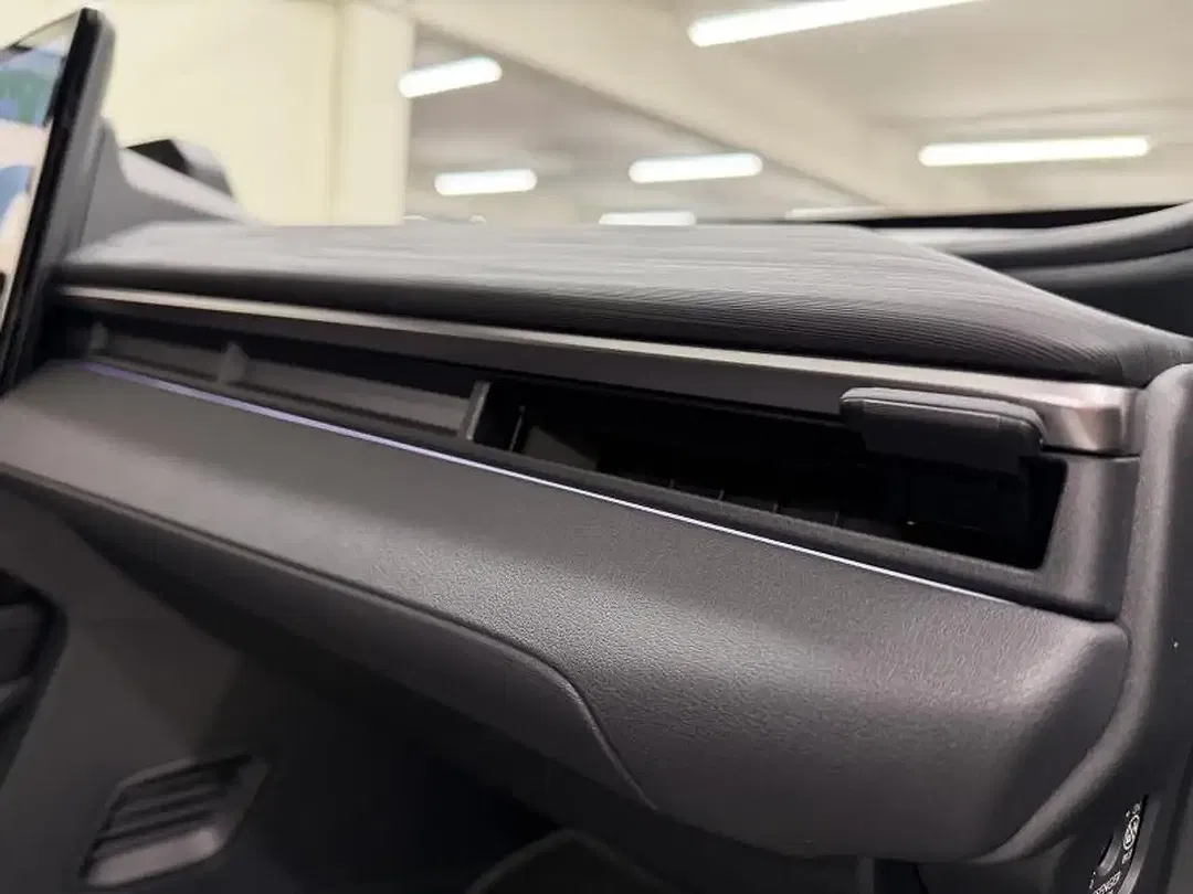 Toyota C-HR+ - Thumbnail 14