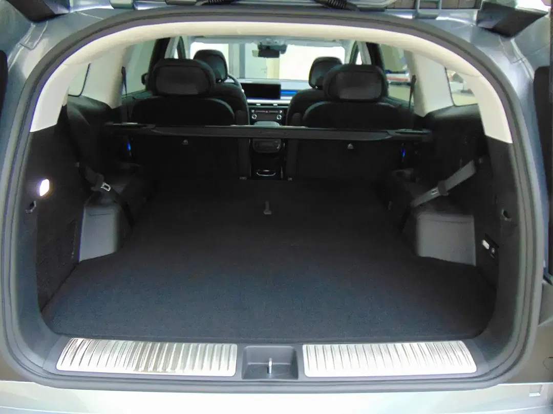 Hyundai IONIQ 9 UNIQ - Thumbnail 6